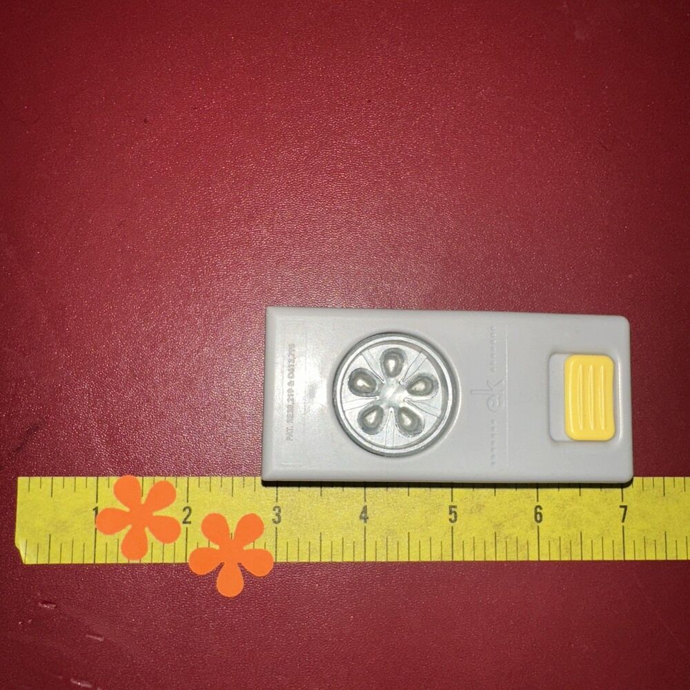 EK Success Retro Flower Paper Punch 1” Medium